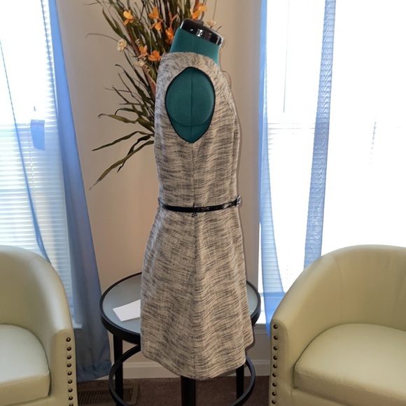 HM | Tweed Belted Mini Dress - Picture 4 of 6